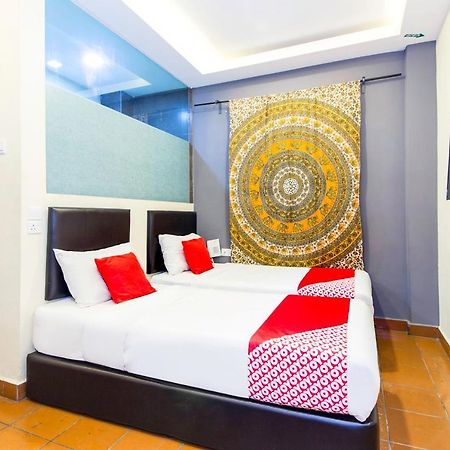 Oyo 90429 Hotel Narasindo Kuala Lumpur Extérieur photo