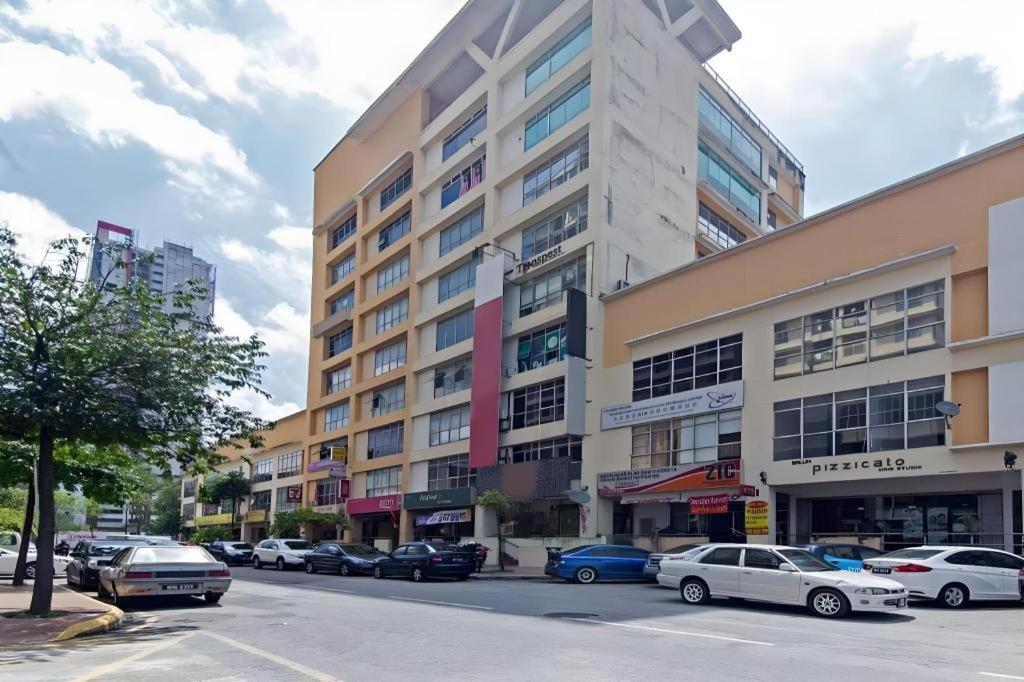 Oyo 90429 Hotel Narasindo Kuala Lumpur Extérieur photo